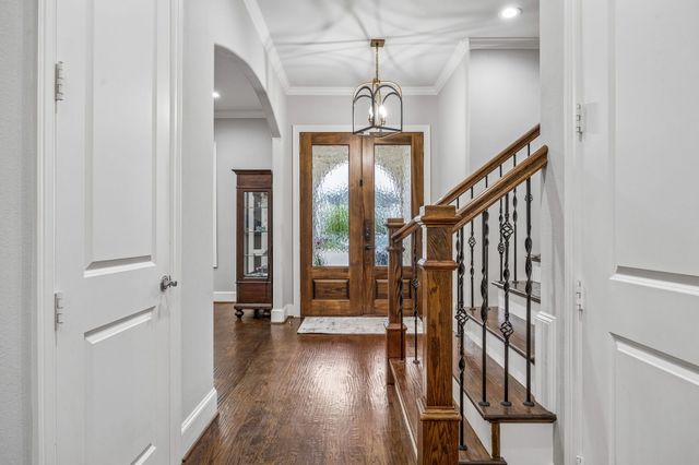 9668 Rockpoint Court, Dallas, TX 75238