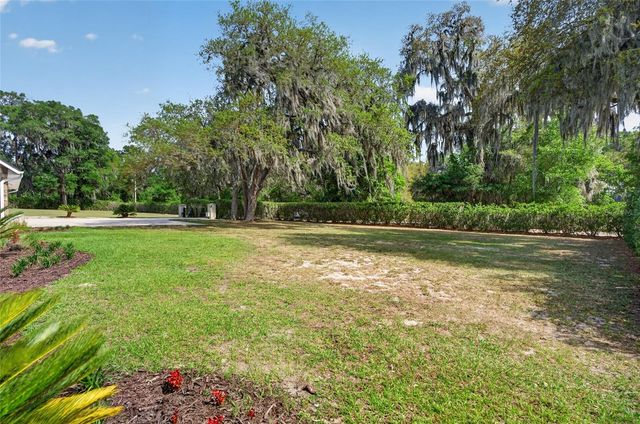 130 BULL POND LANE, Hawthorne, FL 32640