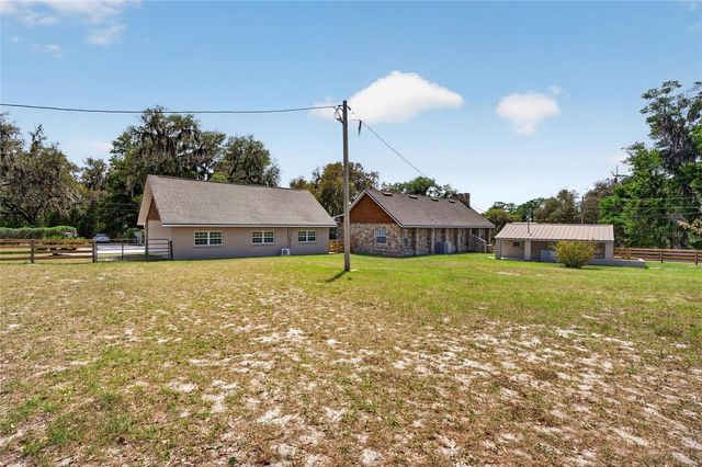 130 BULL POND LANE, Hawthorne, FL 32640