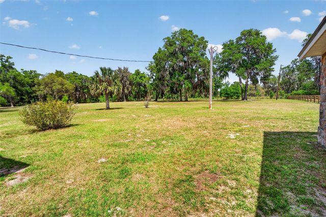 130 BULL POND LANE, Hawthorne, FL 32640
