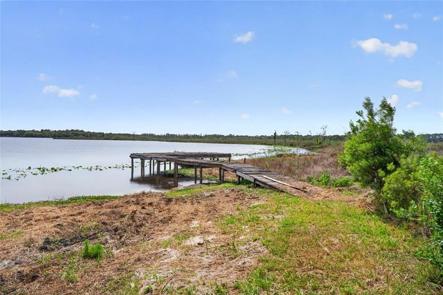 130 BULL POND LANE, Hawthorne, FL 32640