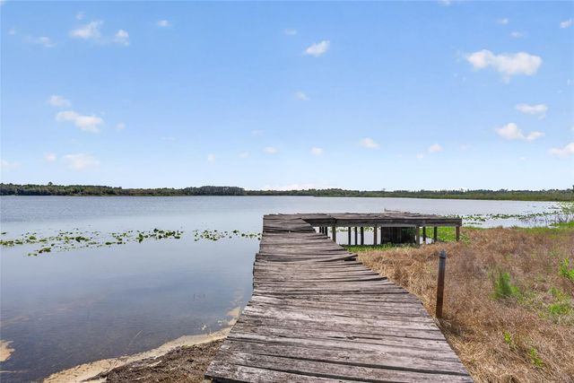 130 BULL POND LANE, Hawthorne, FL 32640