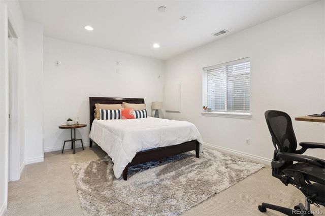 6758 S Riverwood Way, Aurora, CO 80016