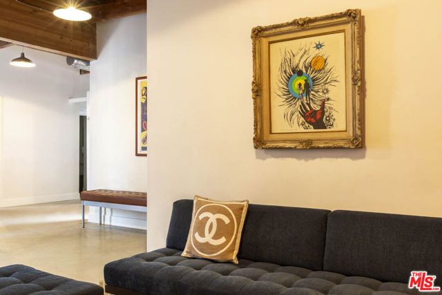 5908 Barton Avenue, Los Angeles, CA 90038