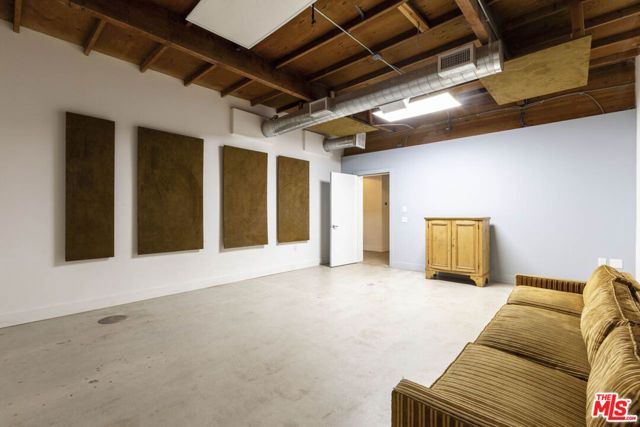 5908 Barton Avenue, Los Angeles, CA 90038