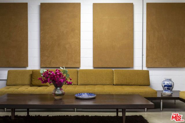 5908 Barton Avenue, Los Angeles, CA 90038