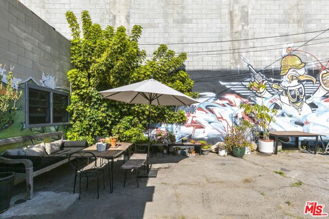 5908 Barton Avenue, Los Angeles, CA 90038