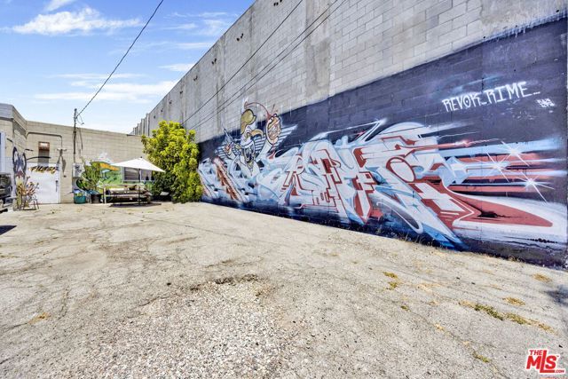 5908 Barton Avenue, Los Angeles, CA 90038