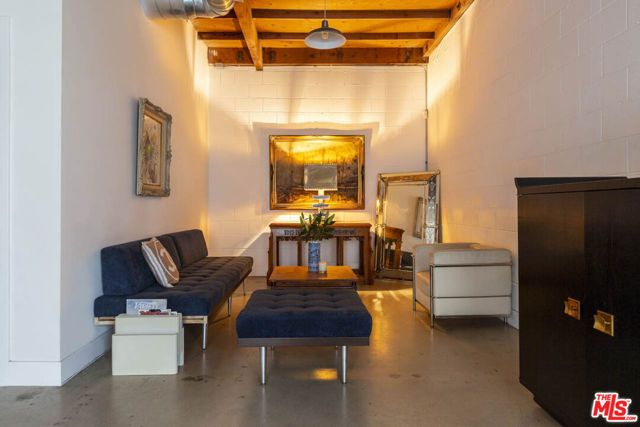 5908 Barton Avenue, Los Angeles, CA 90038