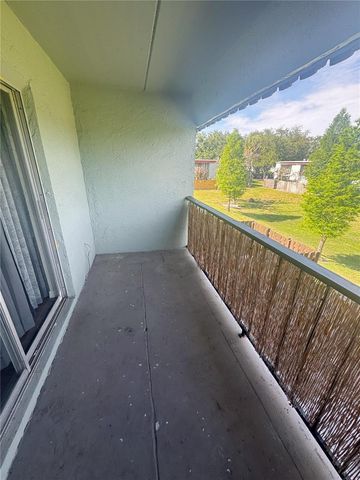 2864 SOMERSET PARK DRIVE 2864, Tampa, FL 33613