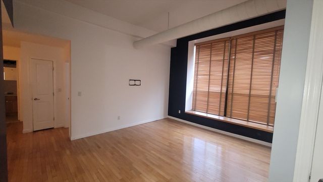 170 Oxford St 206, Lynn, MA 01901