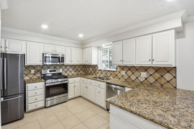 9203 Kirkmont Drive, Houston, TX 77089