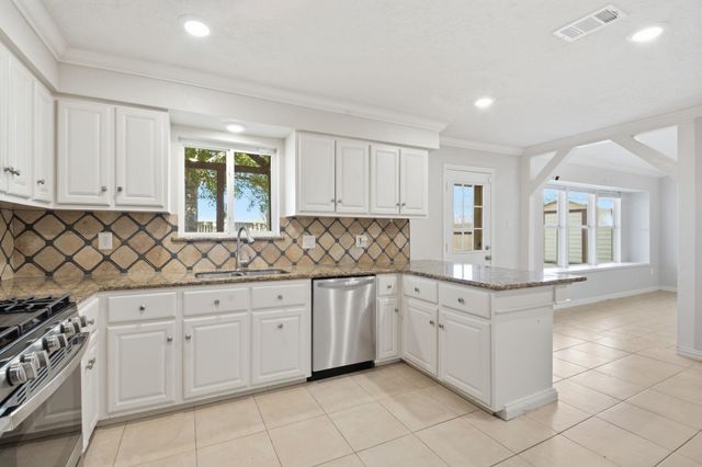 9203 Kirkmont Drive, Houston, TX 77089