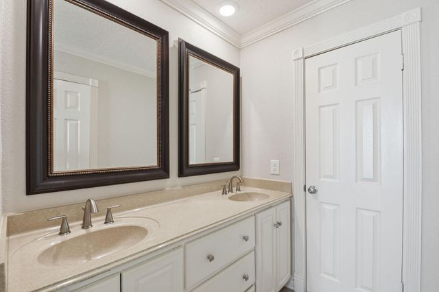 9203 Kirkmont Drive, Houston, TX 77089