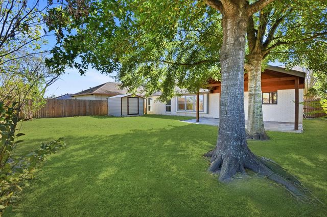 9203 Kirkmont Drive, Houston, TX 77089