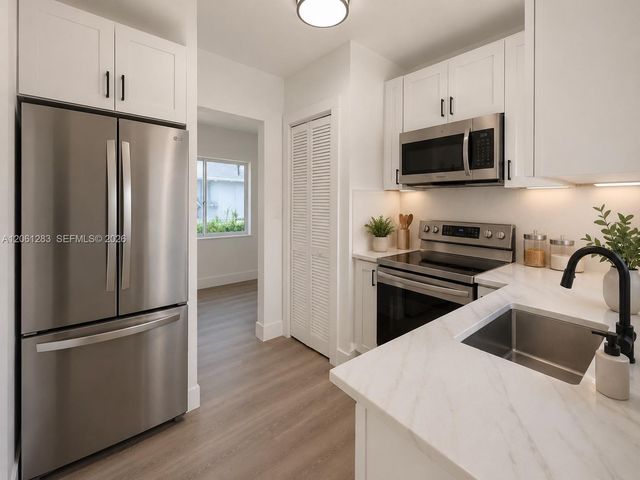760-762 NW 52nd Street, Miami, FL 33127