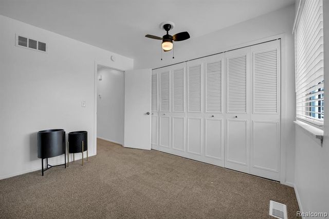 29454 Scarborough Drive, Warren, MI 48088