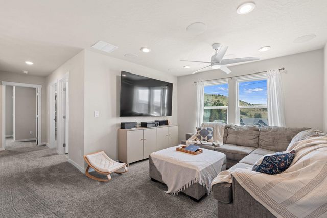 21367 E Acadia Ct, Liberty Lake, WA 99019