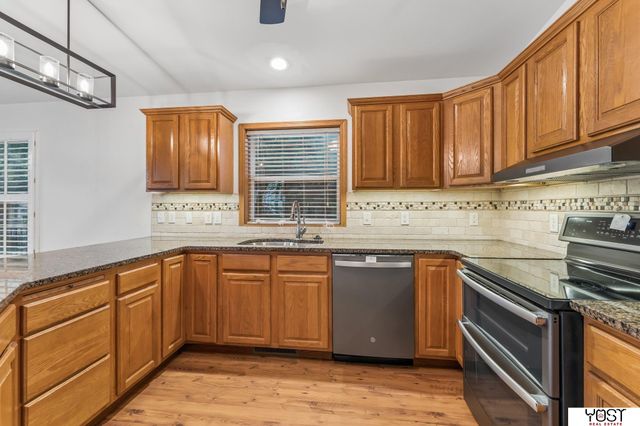 1564 Trumball Terrace, Plattsmouth, NE 68048