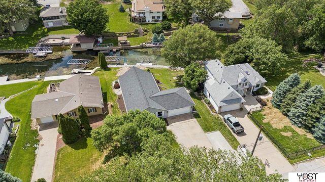 1564 Trumball Terrace, Plattsmouth, NE 68048