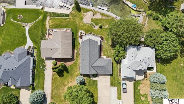 1564 Trumball Terrace, Plattsmouth, NE 68048