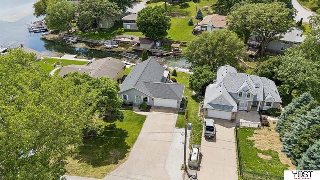 1564 Trumball Terrace, Plattsmouth, NE 68048