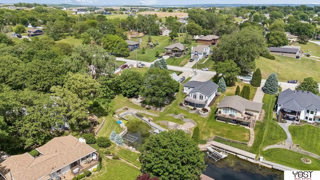 1564 Trumball Terrace, Plattsmouth, NE 68048