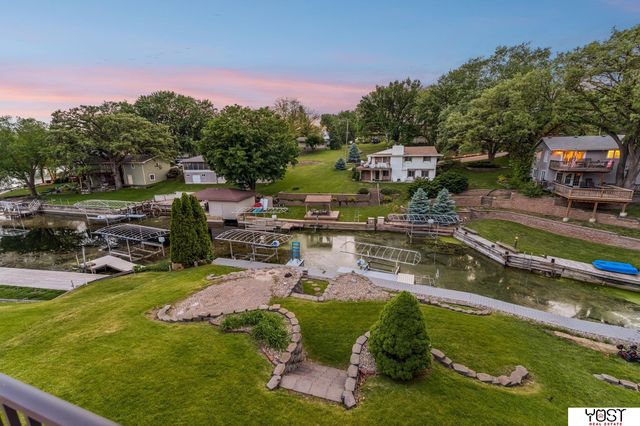 1564 Trumball Terrace, Plattsmouth, NE 68048