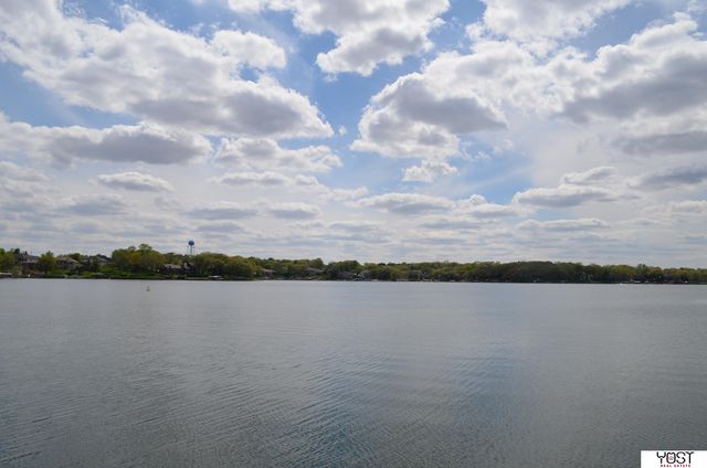 1564 Trumball Terrace, Plattsmouth, NE 68048