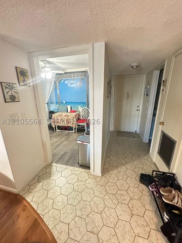 4751 NW 21st St 210, Lauderhill, FL 33313