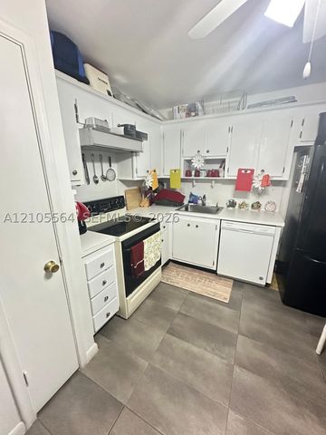 4751 NW 21st St 210, Lauderhill, FL 33313