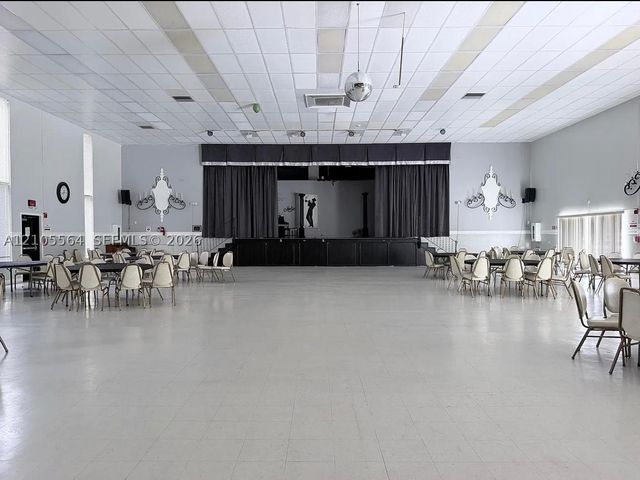 4751 NW 21st St 210, Lauderhill, FL 33313