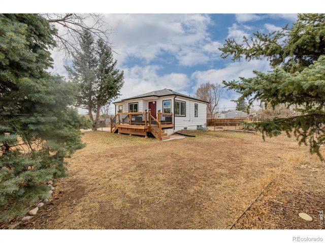 825 Gray Street, Lakewood, CO 80214