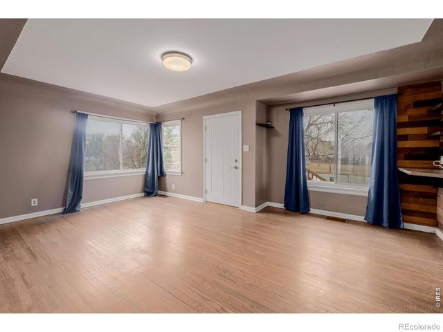 825 Gray Street, Lakewood, CO 80214