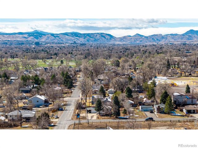 825 Gray Street, Lakewood, CO 80214