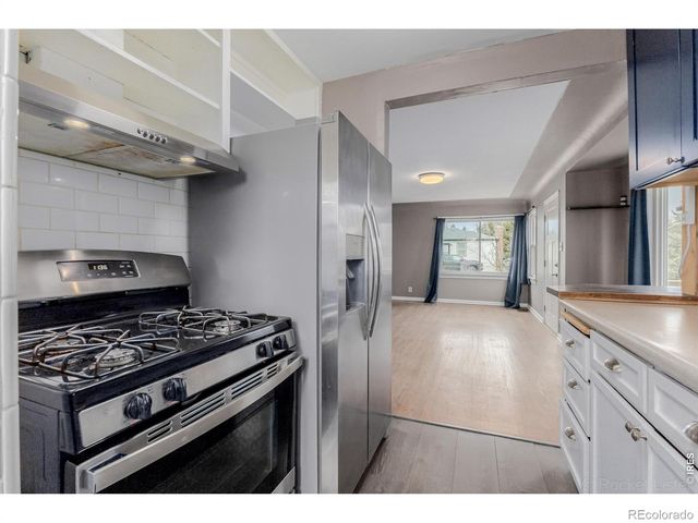 825 Gray Street, Lakewood, CO 80214