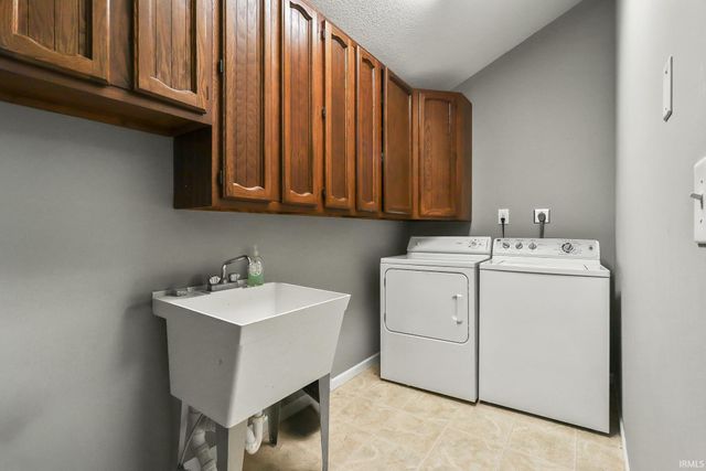75 Ln 105a Lake James, Angola, IN 46703