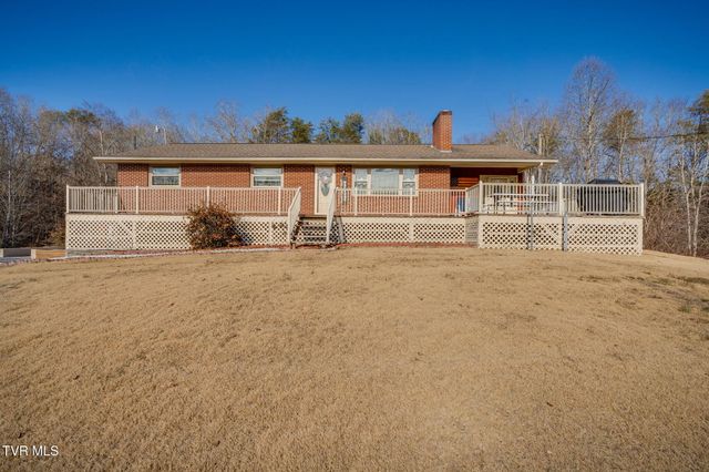 186 Ridgewood Drive, Fort Blackmore, VA 24250