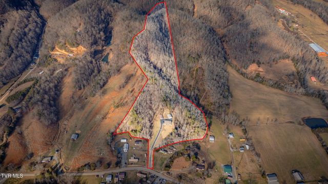 186 Ridgewood Drive, Fort Blackmore, VA 24250