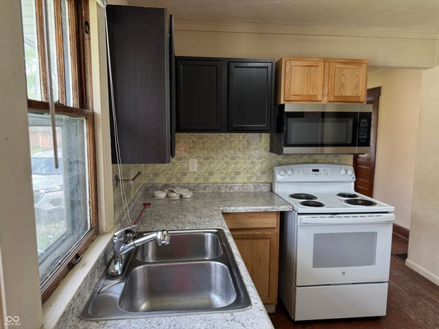 115 N Johnson Avenue, Bloomington, IN 47404