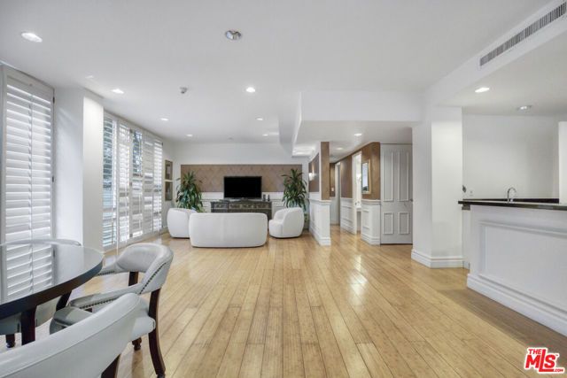 10433 Wilshire Boulevard 808, Los Angeles, CA 90024