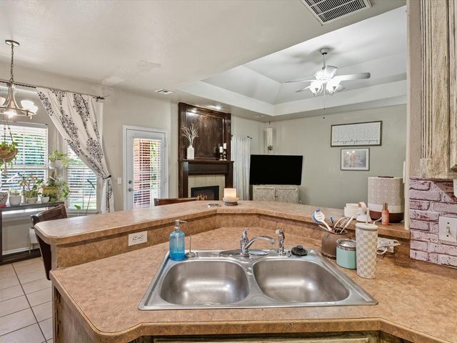 12516 SW 11th Street, Yukon, OK 73099