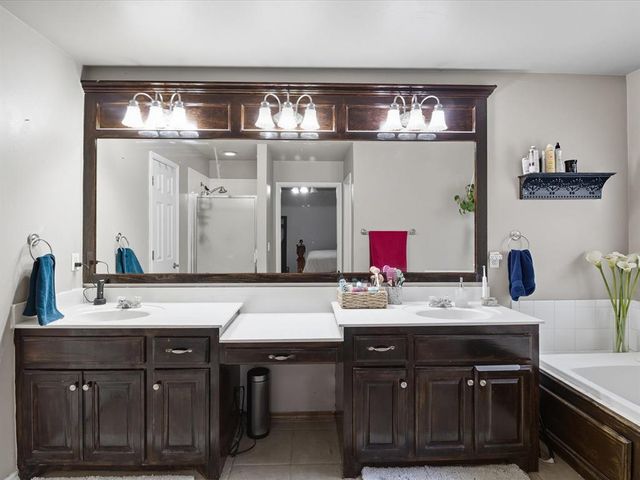 12516 SW 11th Street, Yukon, OK 73099