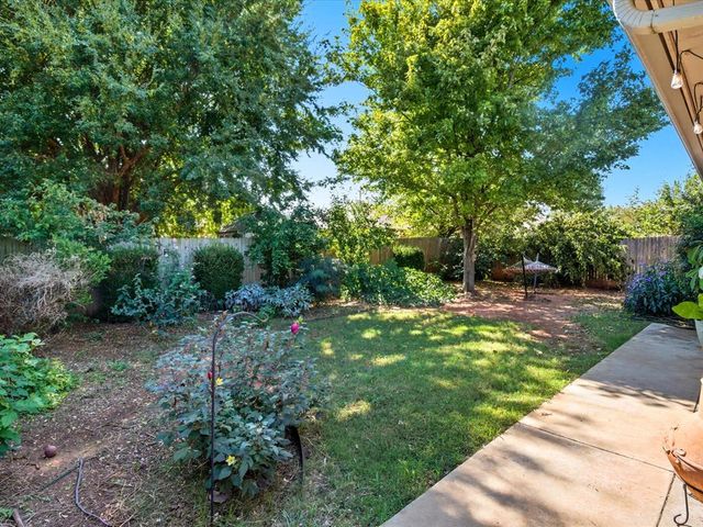 12516 SW 11th Street, Yukon, OK 73099