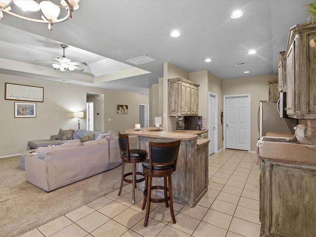 12516 SW 11th Street, Yukon, OK 73099