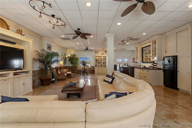4706 Upper River Road, Jeffersonville, IN 47130