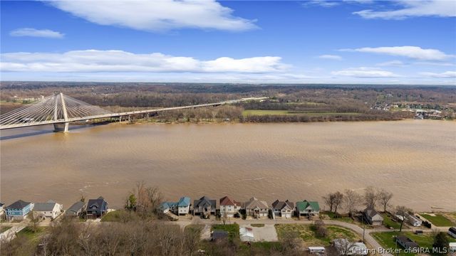 4706 Upper River Road, Jeffersonville, IN 47130