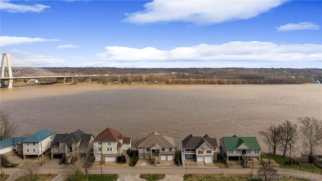 4706 Upper River Road, Jeffersonville, IN 47130