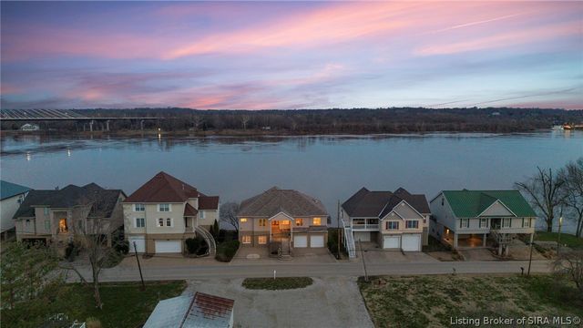 4706 Upper River Road, Jeffersonville, IN 47130