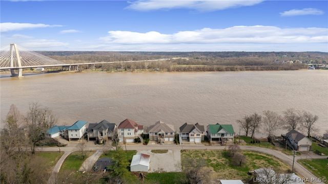 4706 Upper River Road, Jeffersonville, IN 47130